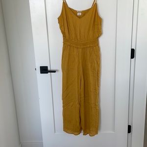 EUC Aritzia - Wilfred Irène Jumpsuit - Mustard yellow medium